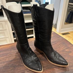 Black boots size 9.5